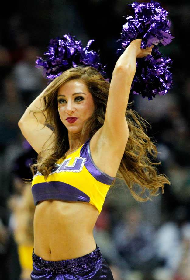 LSU-cheerleaders-466936178_10_0.jpg